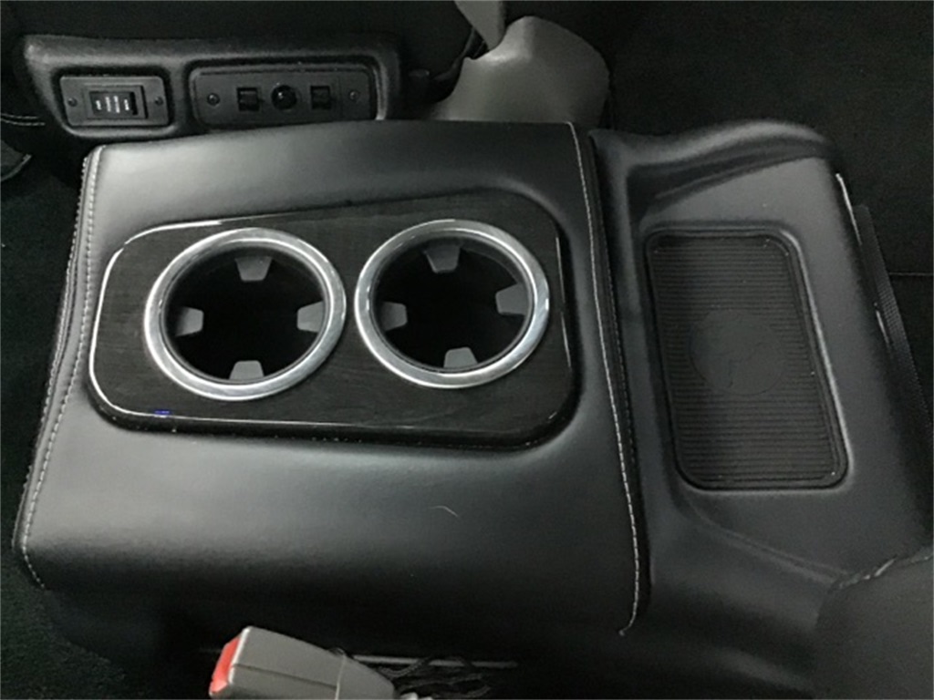 2023 Gmc Savana photo 24