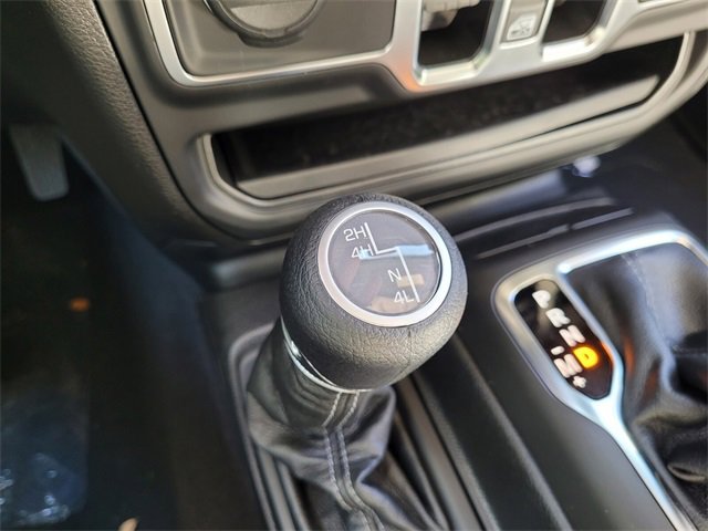 2025 Jeep Wrangler Sport S photo 18