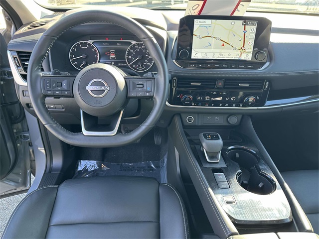 2023 Nissan Rogue SL photo 2