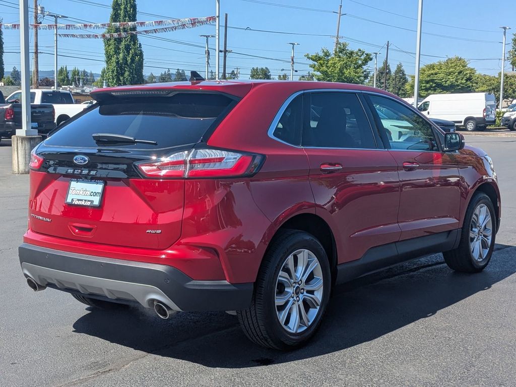 2024 Ford Edge Titanium photo 6