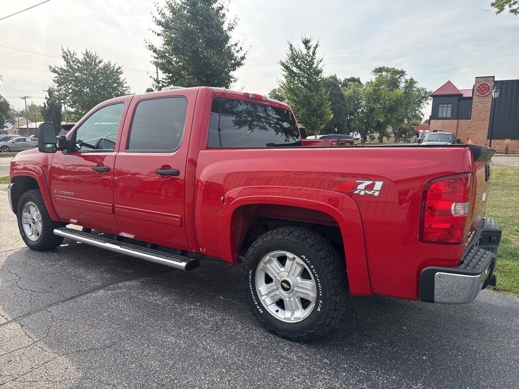 2012 Chevrolet Silverado 1500 LT photo 3