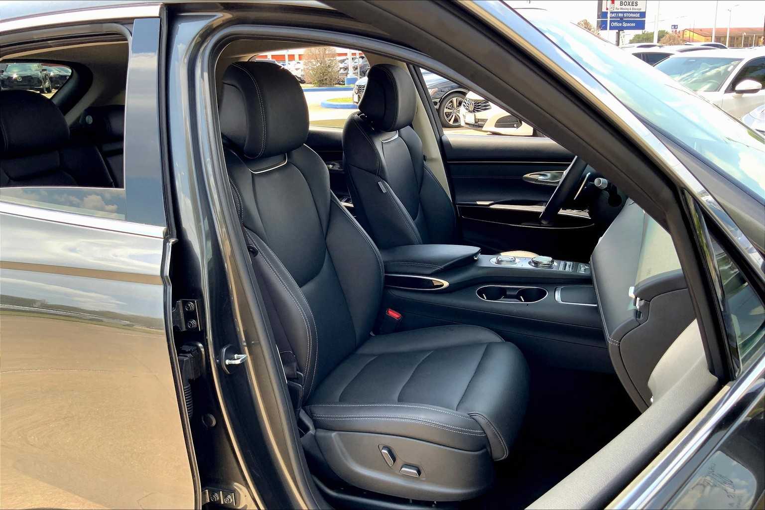 2025 Genesis GV70 2.5T photo 8