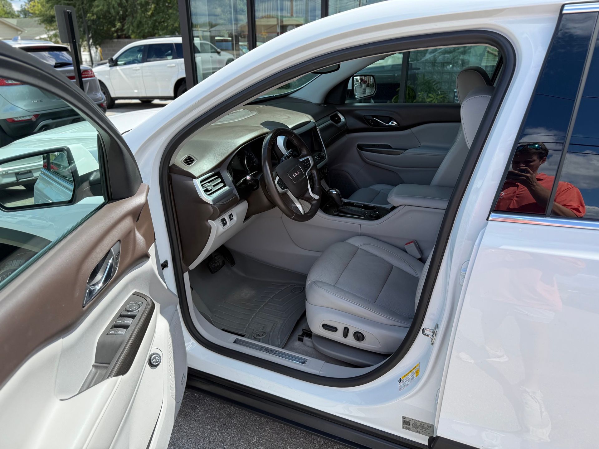 2018 Gmc Acadia SLT photo 2
