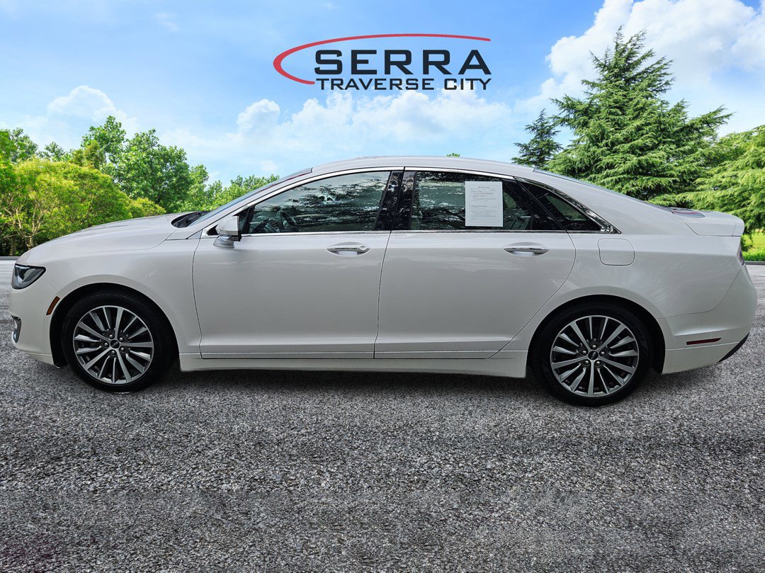 2020 Lincoln MKZ Standard photo 6