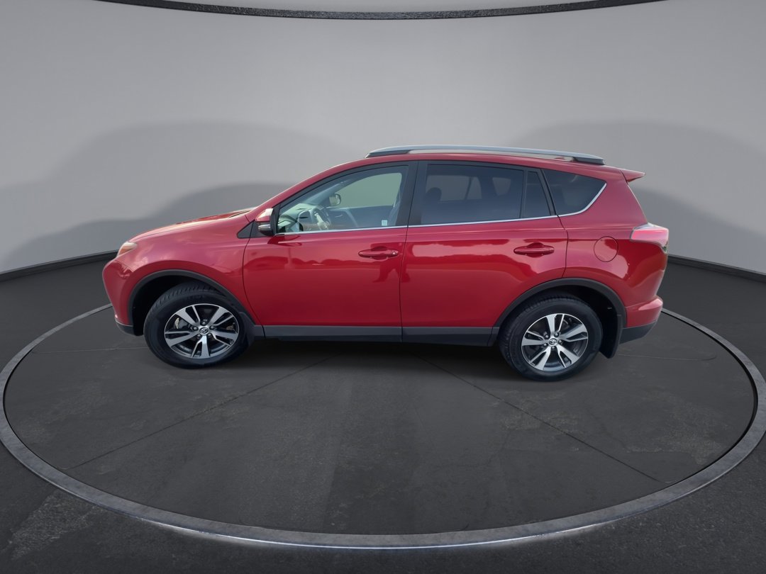 2017 Toyota RAV4 XLE photo 5