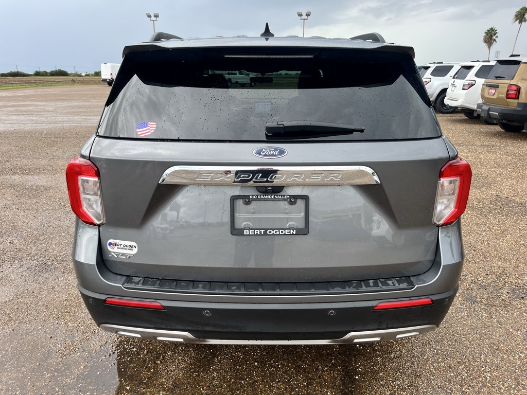 2023 Ford Explorer XLT photo 6