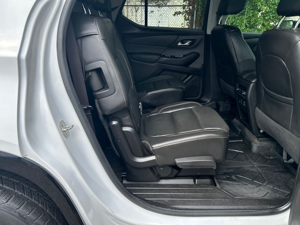 2020 Chevrolet Traverse Premier photo 28