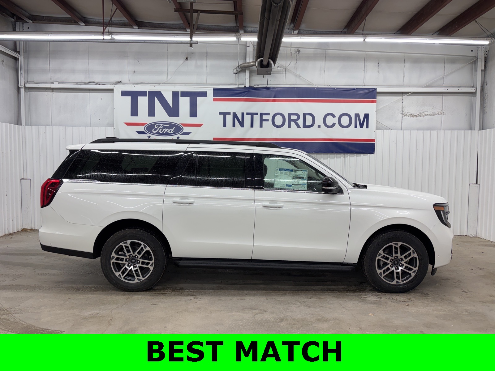 2025 Ford Expedition Active's photo