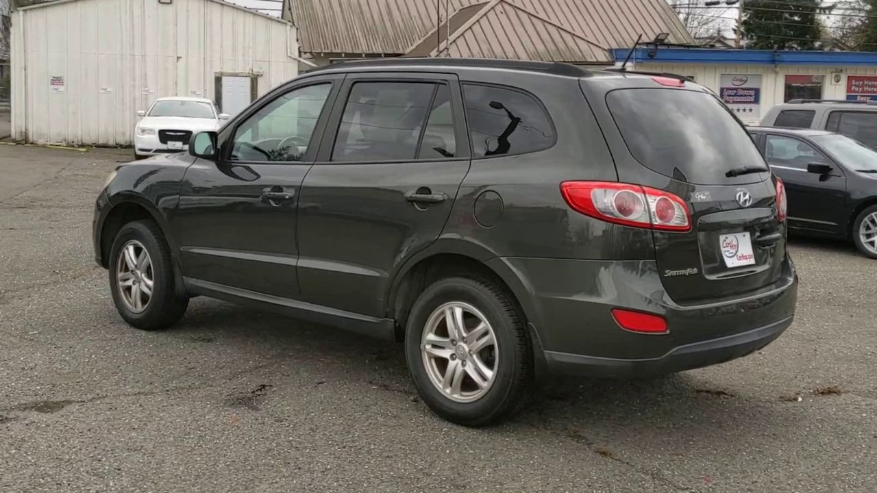 2012 Hyundai Santa Fe GLS photo 3