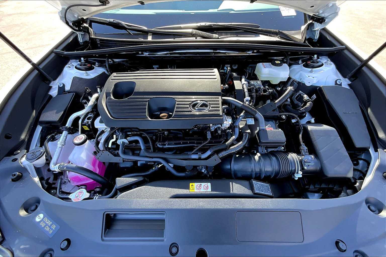 2025 Lexus ES 300h Premium photo 18