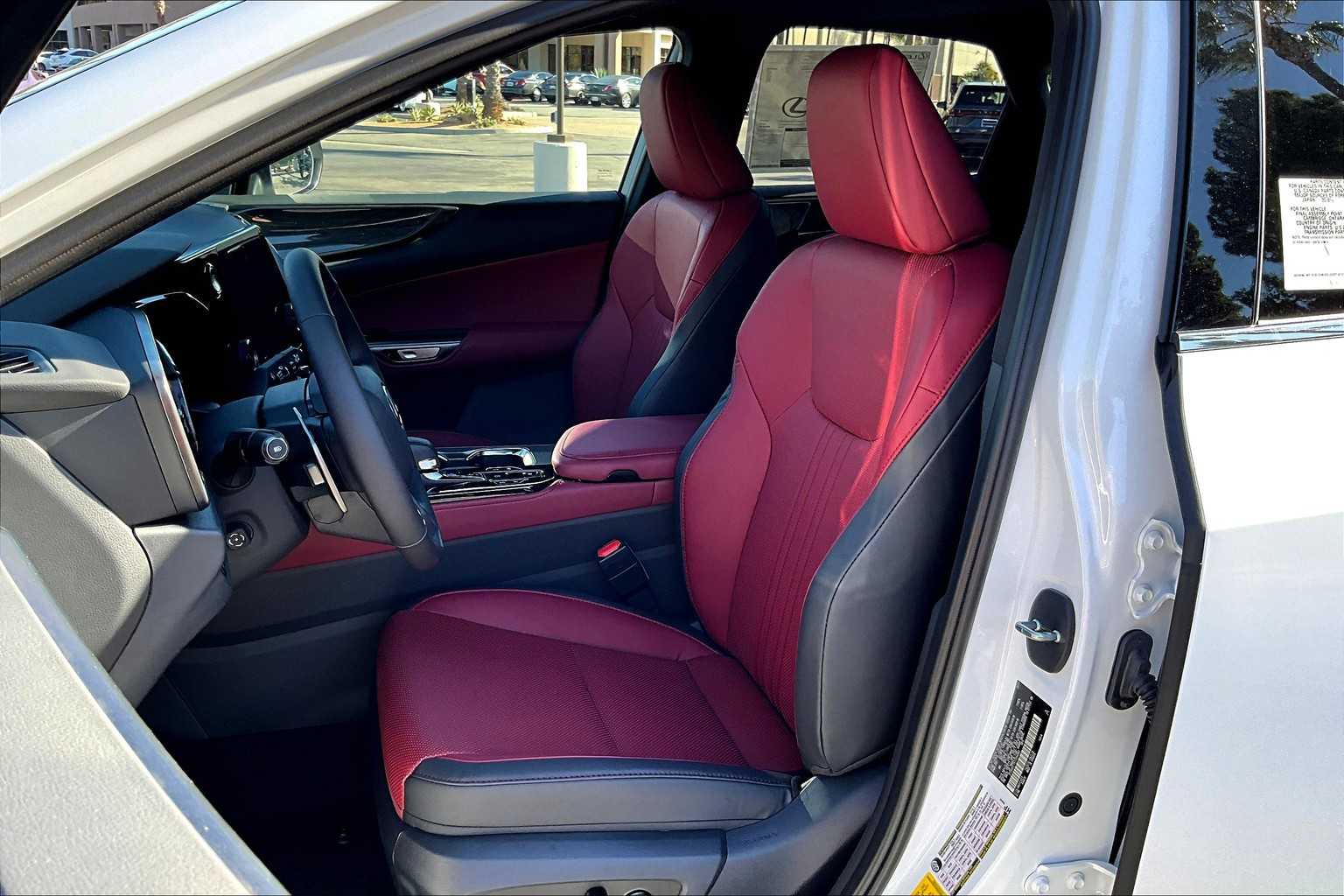 2026 Lexus NX 350 Premium photo 17
