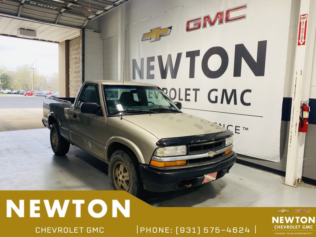 1999 Chevrolet S-10 LS's photo