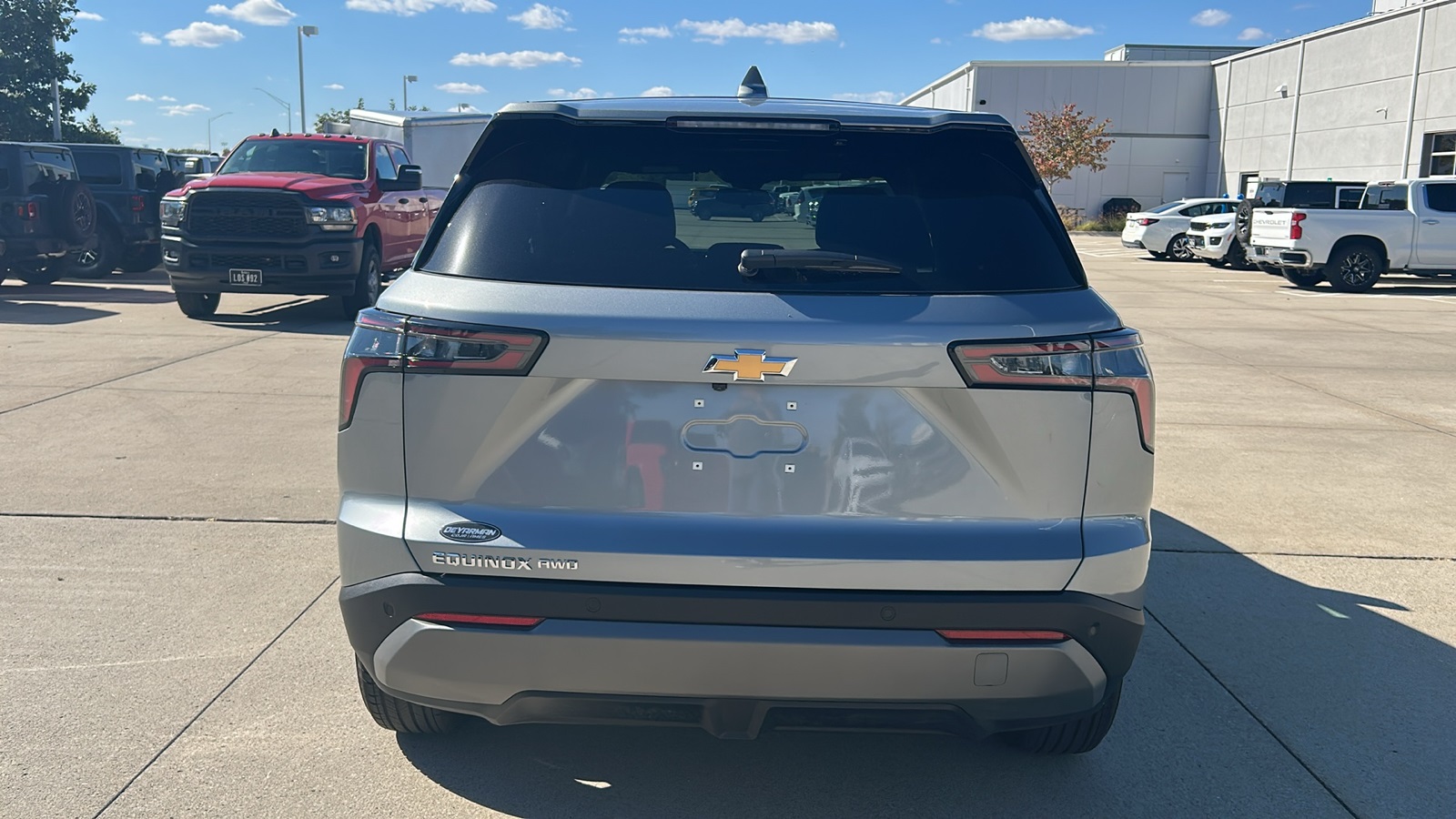 2026 Chevrolet Equinox LT photo 4