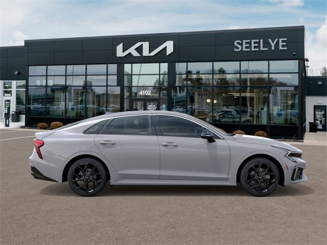 2026 Kia K5 GT-Line photo 6