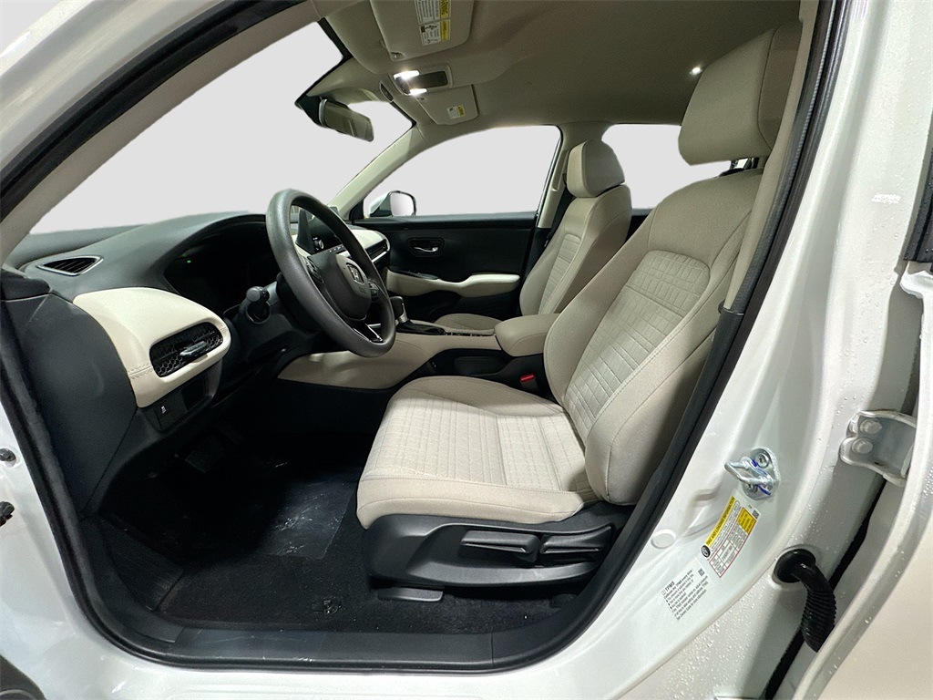 2025 Honda HR-V LX photo 17