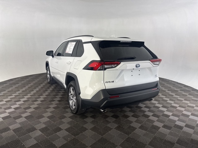 2022 Toyota RAV4 Hybrid XLE photo 4