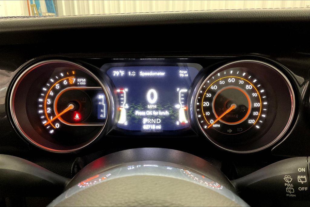 2021 Jeep Wrangler Unlimited Sahara Altitude photo 20