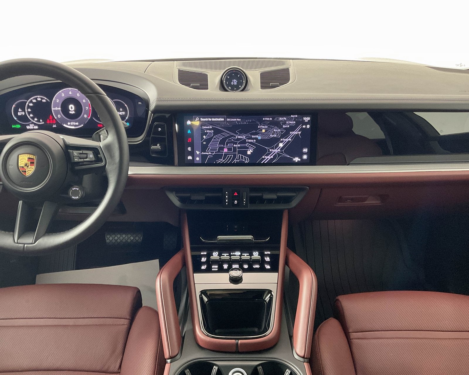 2024 Porsche Cayenne photo 18