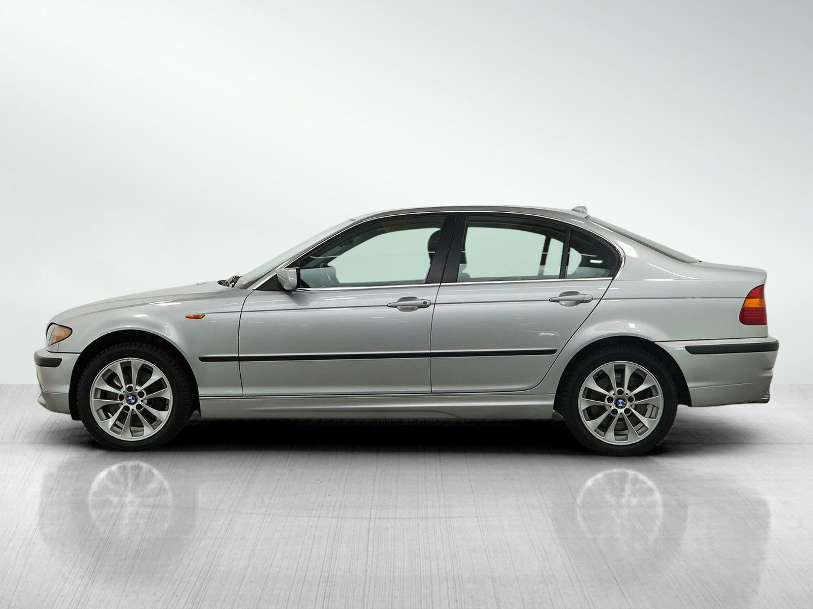 Used 2004 BMW 3 Series 330 with VIN WBAEW53454PG11767 for sale in Burnsville, Minnesota