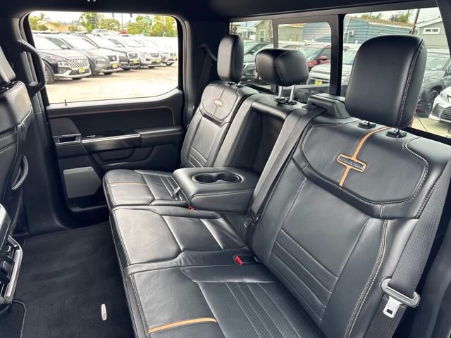 2023 Ford F-150 Platinum photo 17