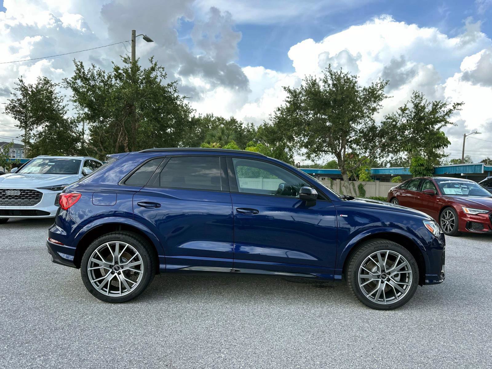 2025 Audi Q3 Premium Plus S line photo 3