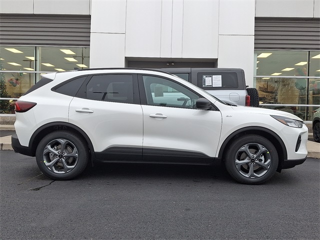2026 Ford Escape ST-Line's photo