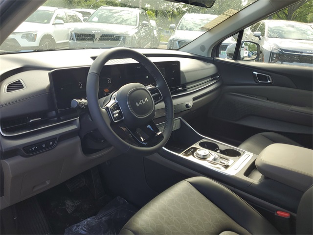 2026 Kia Carnival EX photo 4