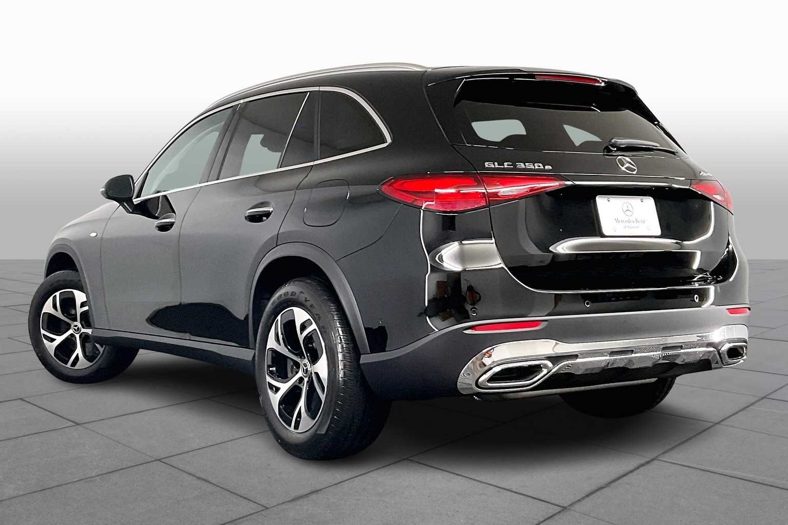 2025 Mercedes Benz GLC 350e 4MATIC photo 4