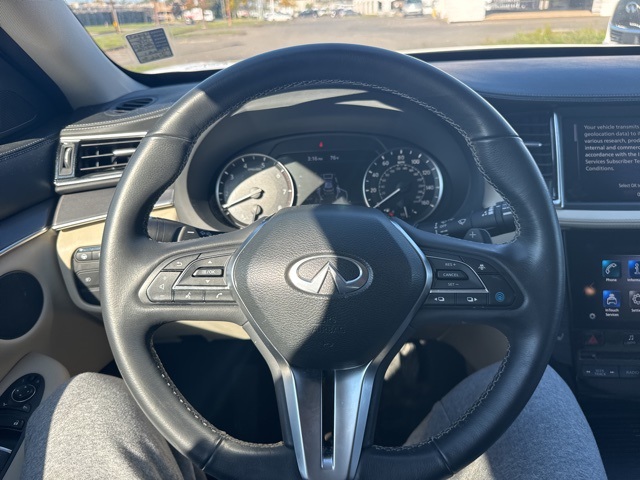 2022 Infiniti QX50 Luxe photo 13