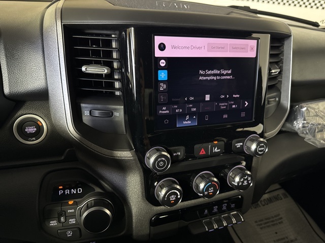 2025 Ram 1500 Tradesman photo 12
