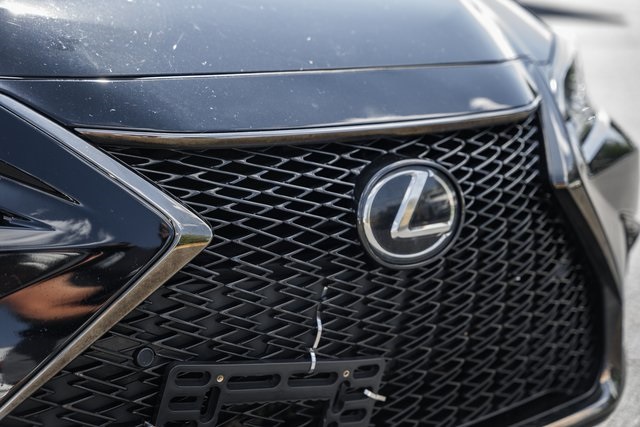 2020 Lexus ES 350 F SPORT photo 9