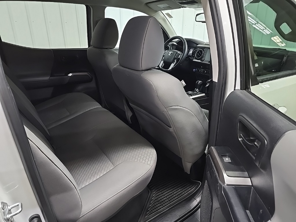 2023 Toyota Tacoma SR5 V6 photo 16