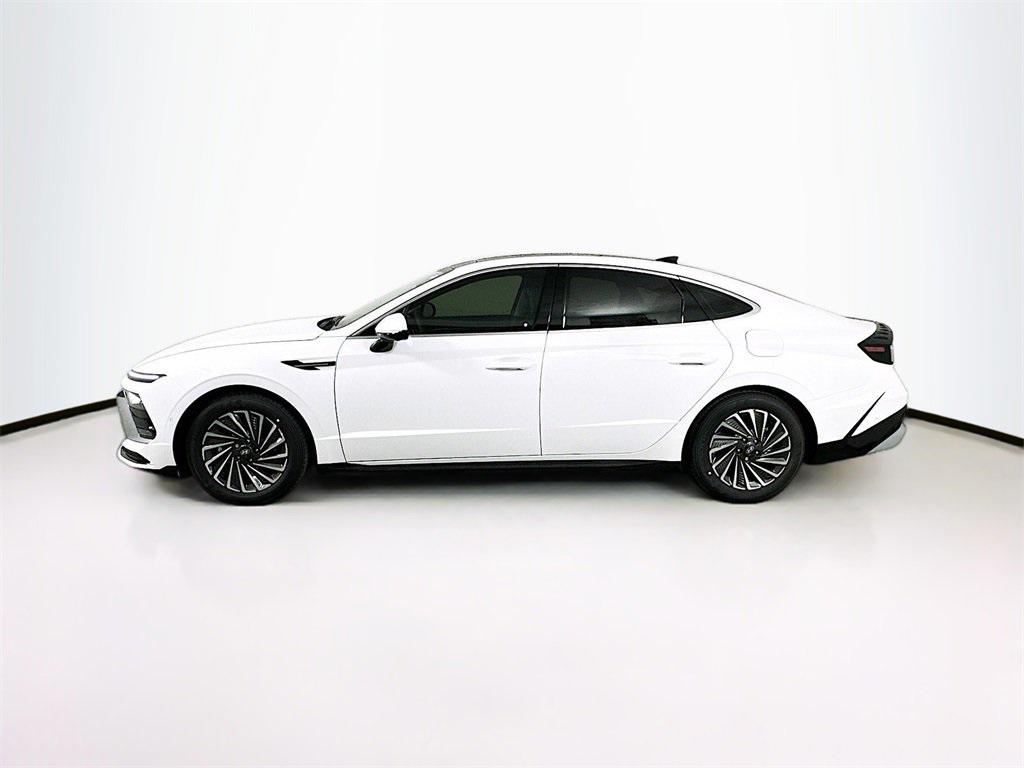 2025 Hyundai Sonata Hybrid Limited photo 3