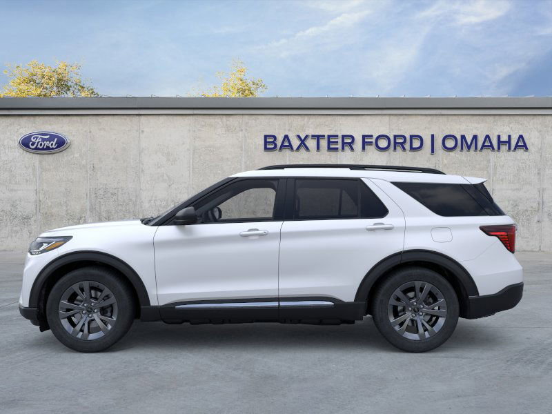 2025 Ford Explorer photo 14