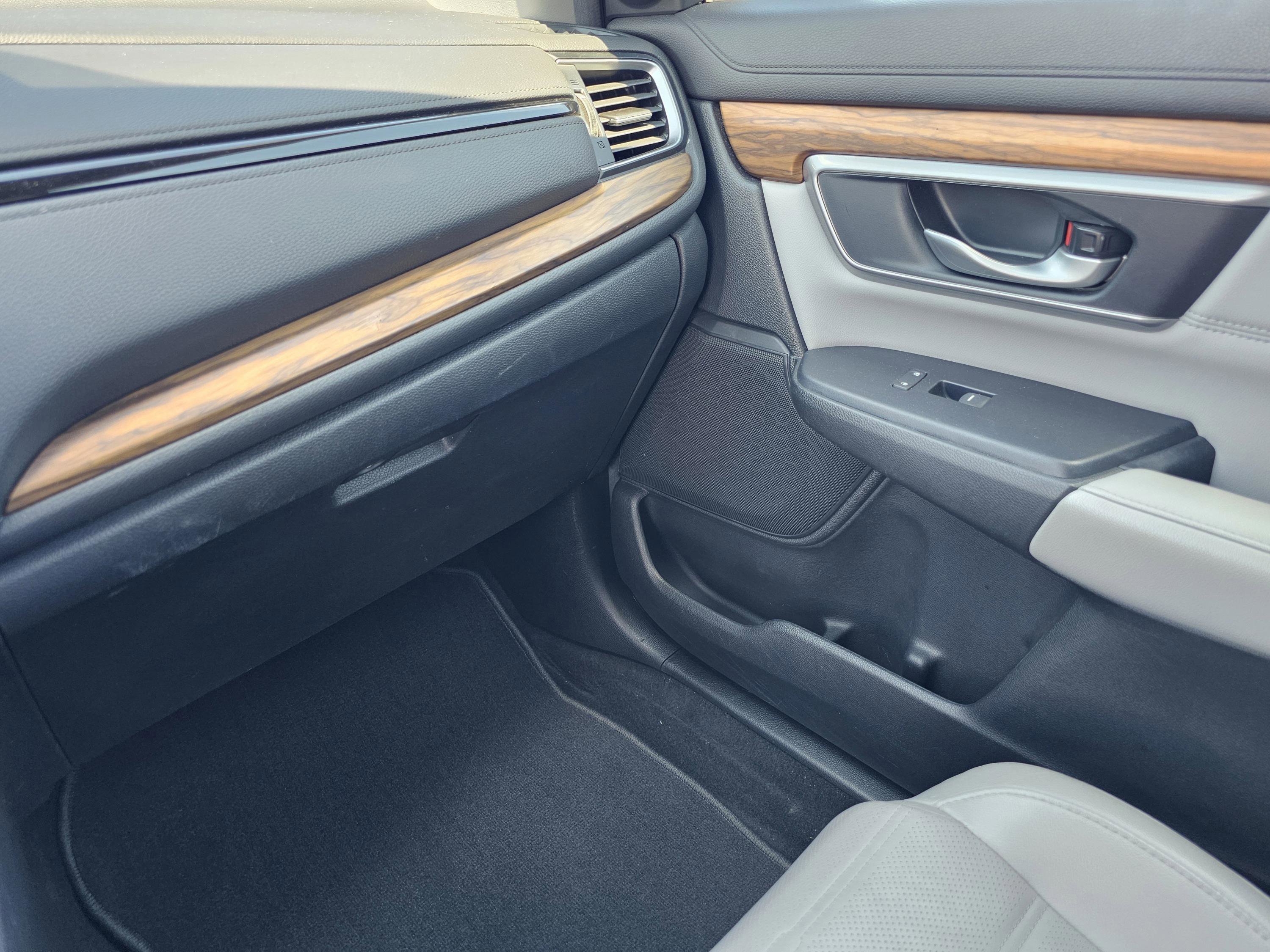 2020 Honda CR-V Touring photo 24