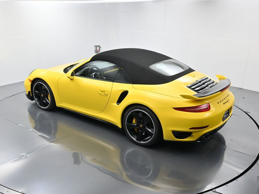 2016 Porsche 911 Turbo S photo 36