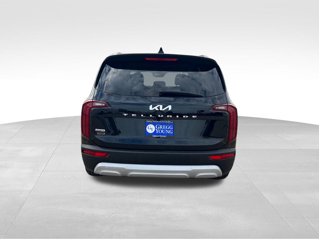 2022 Kia Telluride EX photo 4