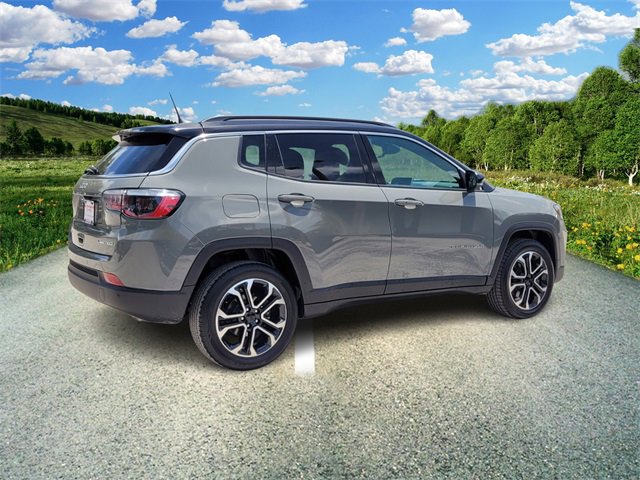 2024 Jeep Compass Limited photo 3