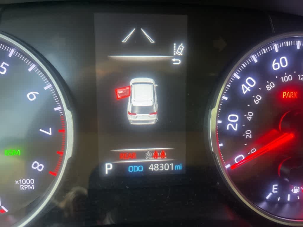 2019 Toyota RAV4 Premium XLE photo 11