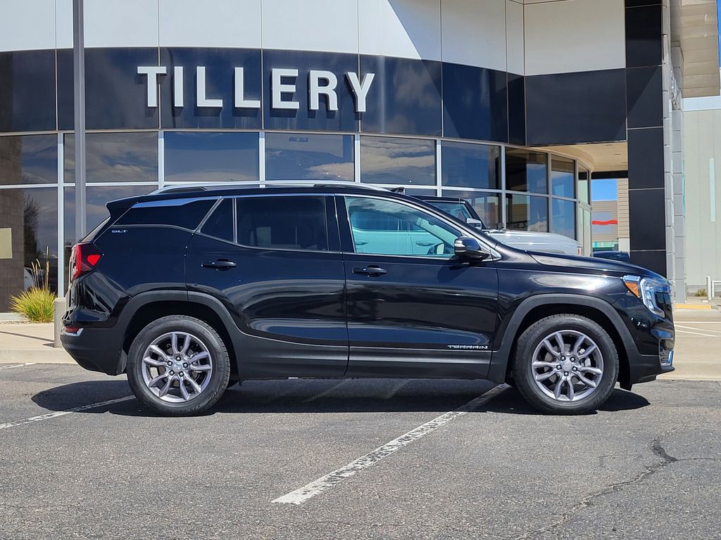 2022 GMC Terrain SLT