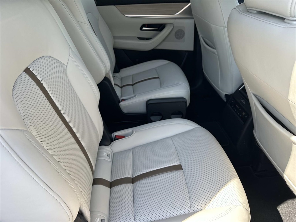2024 Mazda CX-90 Premium Plus photo 14