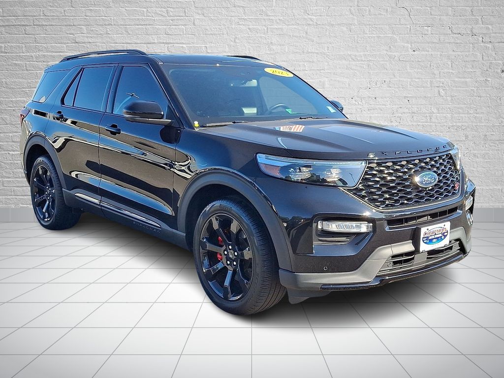 2023 Ford Explorer ST photo 2