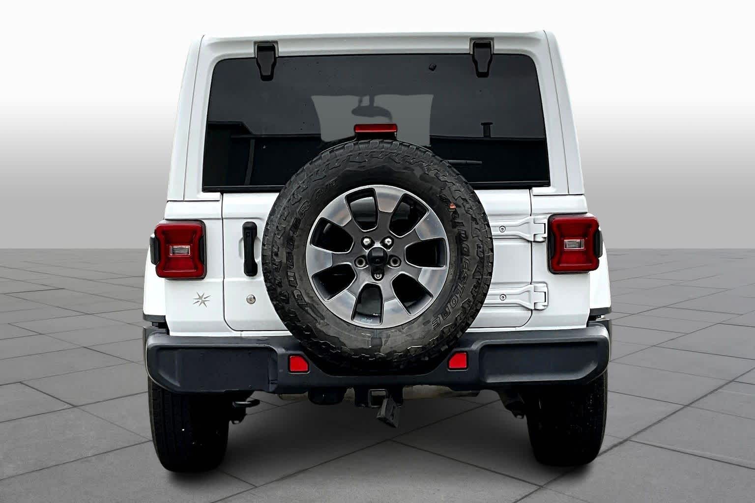 2019 Jeep Wrangler Unlimited Sahara photo 4