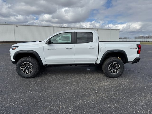 2025 Chevrolet Colorado ZR2 photo 2