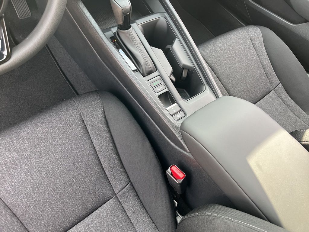 2025 Honda Accord LX photo 10