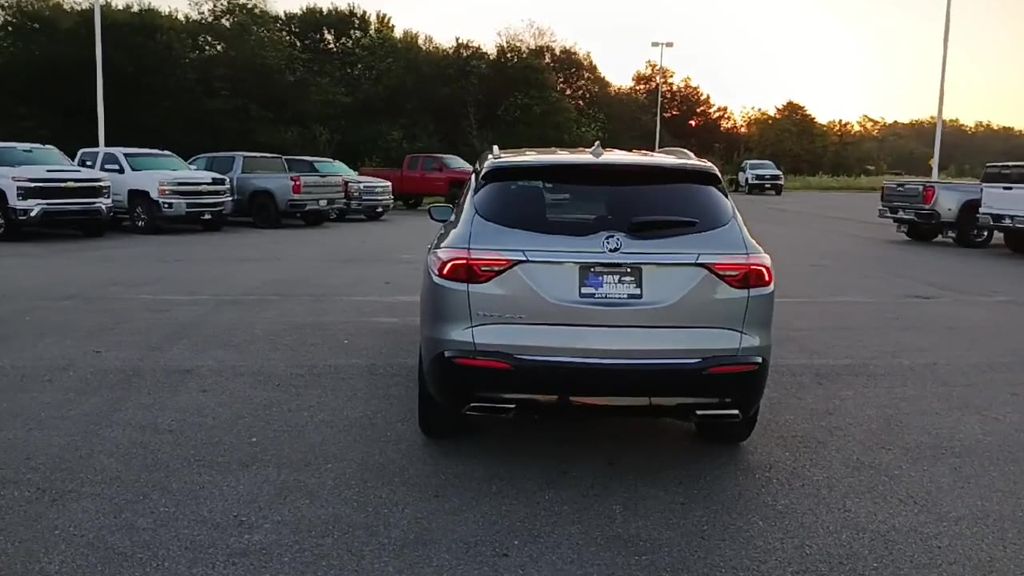 2024 Buick Enclave Premium photo 7