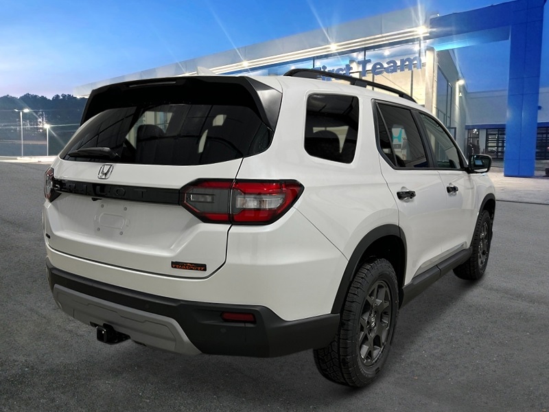 2025 Honda Pilot TrailSport photo 6