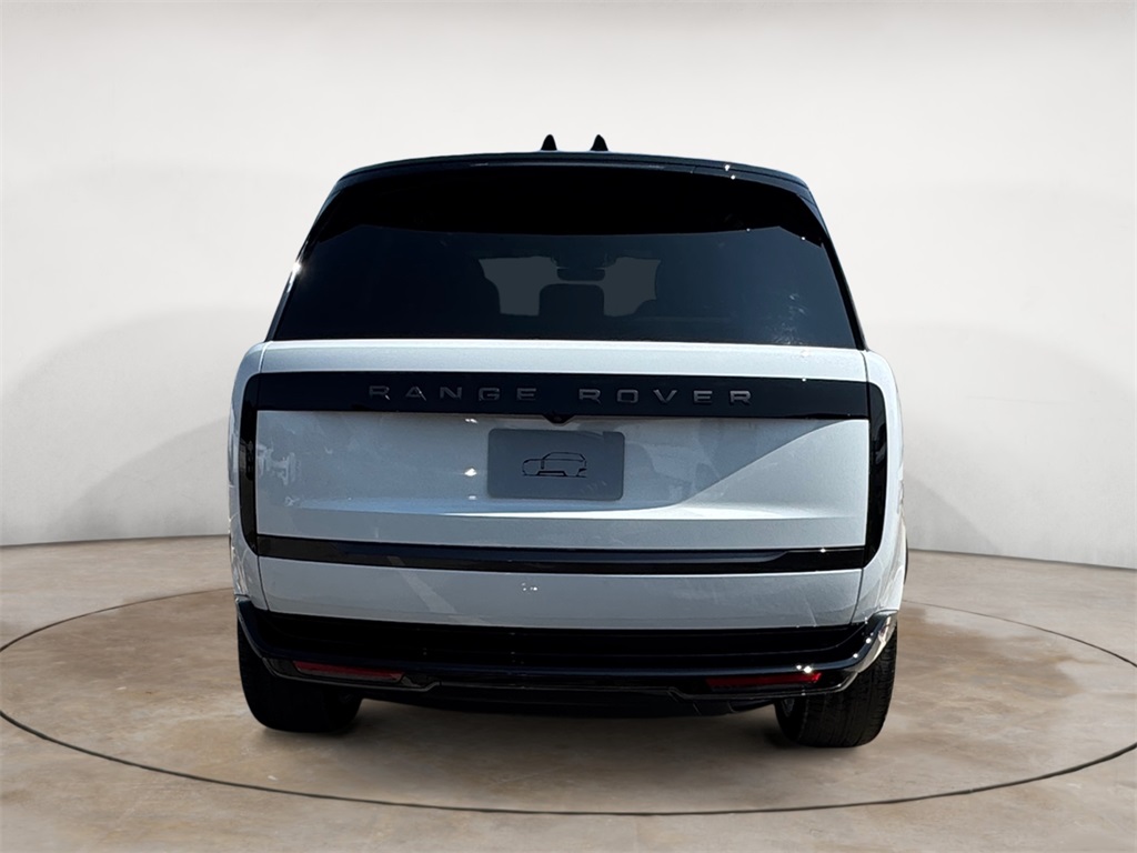 2025 Land Rover Range Rover SE photo 4