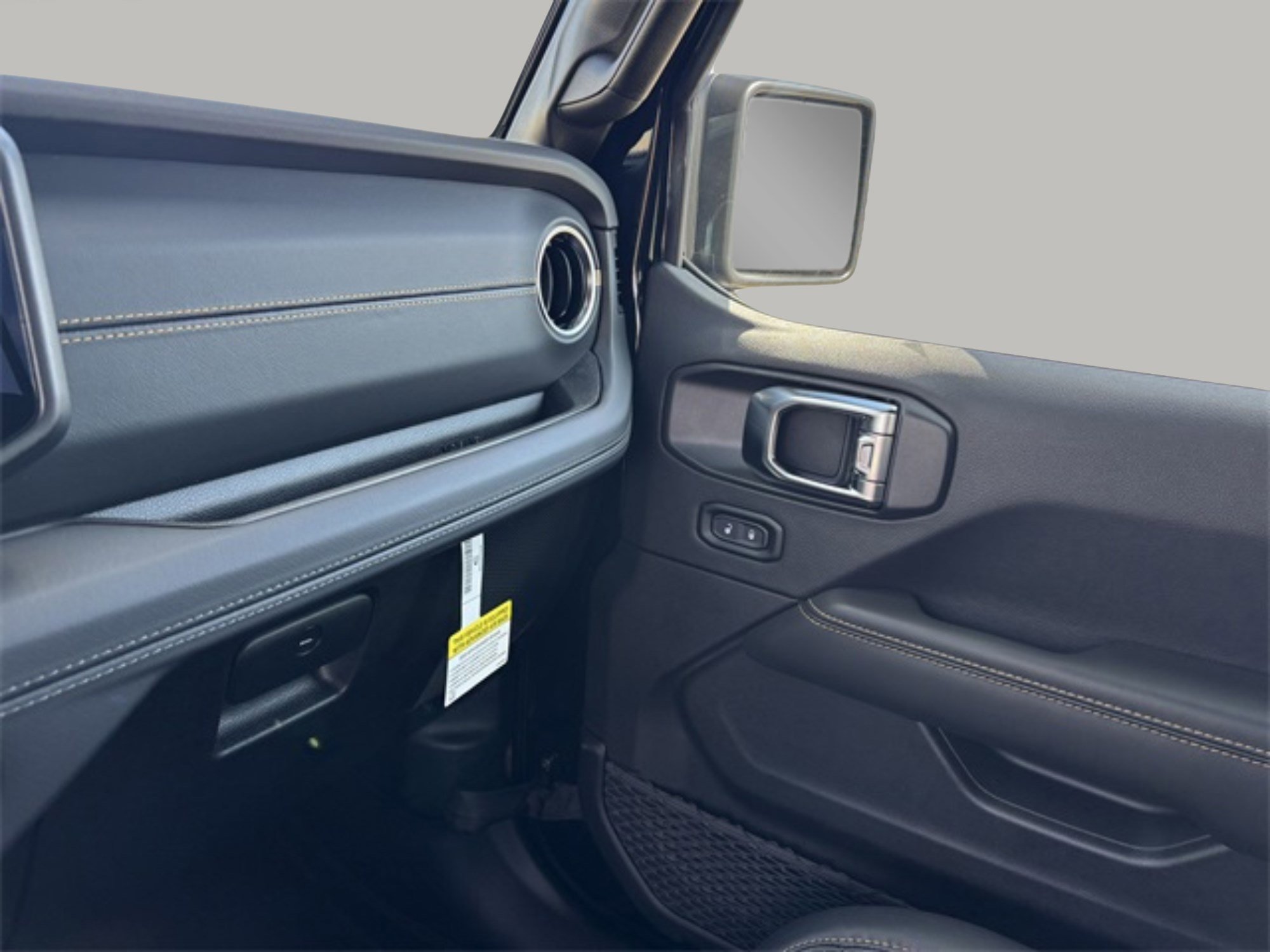 2025 Jeep Wrangler Sahara photo 19