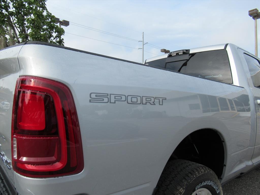 2026 Ram 2500 Laramie photo 9